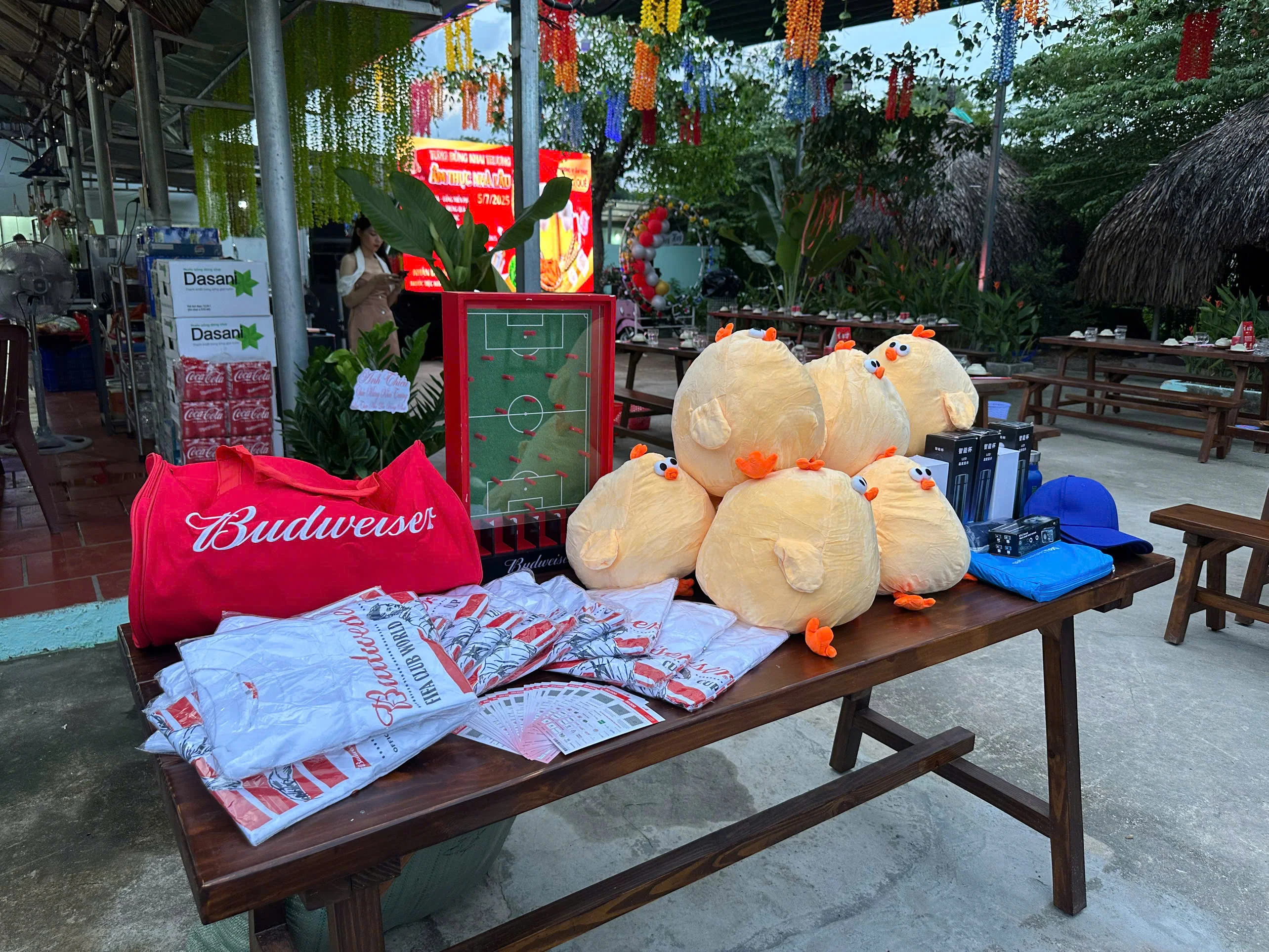 Không gian Ẩm Thực Nhà Lầu 13