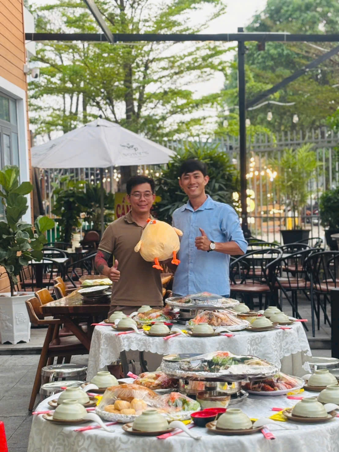 Không gian Ẩm Thực Nhà Lầu 11
